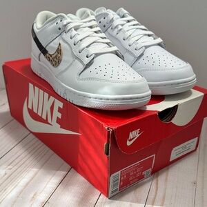 NEW Nike Dunk Low SE WMNs Primal White
